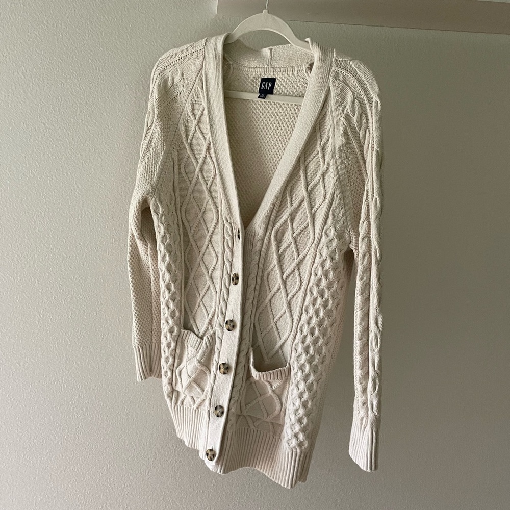 GAP cable knit cream sweater cardigan button up cotton wool blend